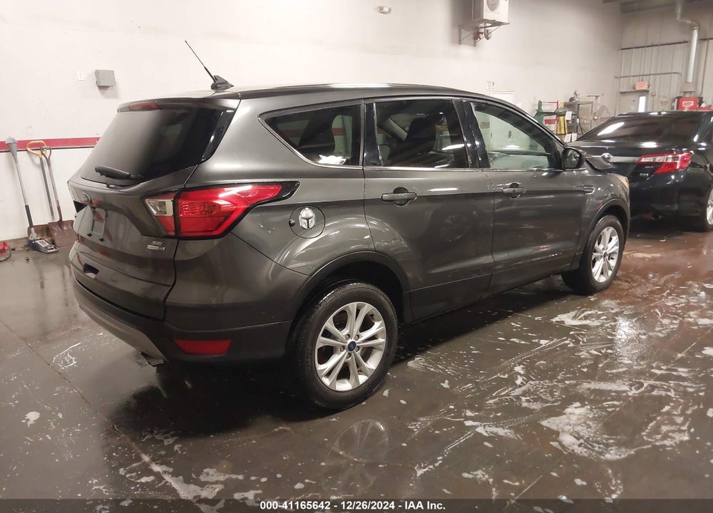 2019 FORD ESCAPE SE VIN: 1FMCU9GD7KUA96957