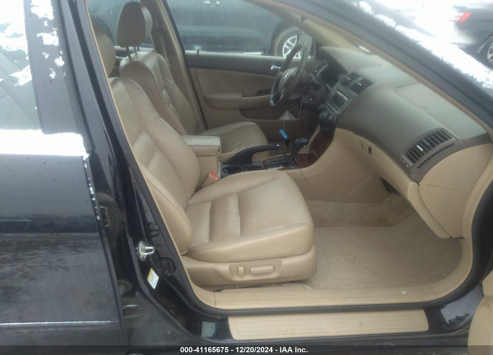 2006 HONDA ACCORD 3.0 EX VIN: 1HGCM665X6A074988