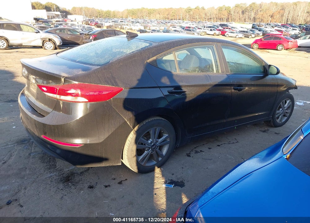 2018 HYUNDAI ELANTRA VIN: KMHD84LF2JU525214