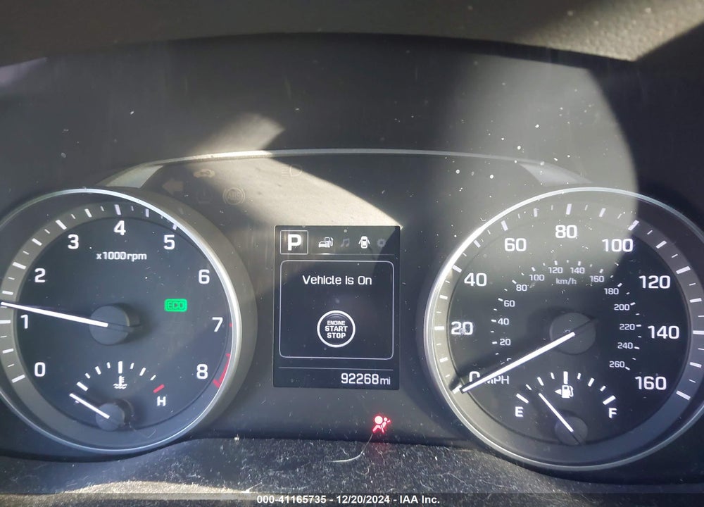 2018 HYUNDAI ELANTRA VIN: KMHD84LF2JU525214
