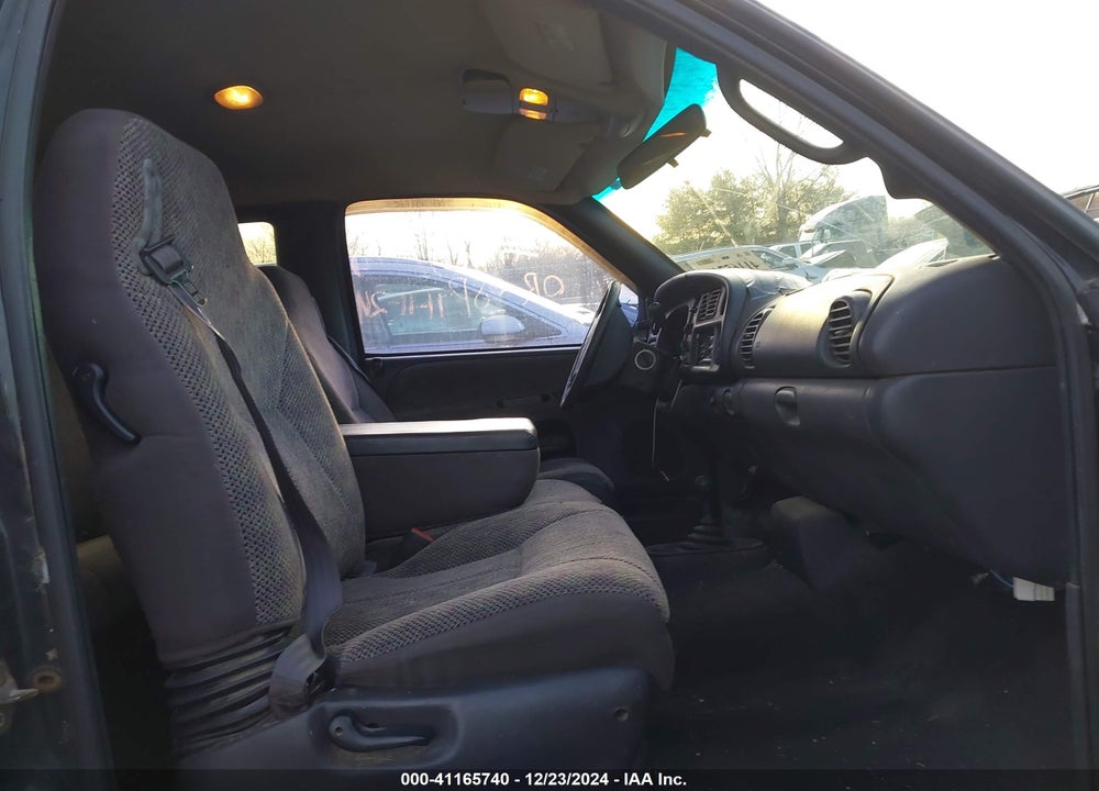 2001 DODGE RAM 1500 ST VIN: 3B7HF12Y21G165393