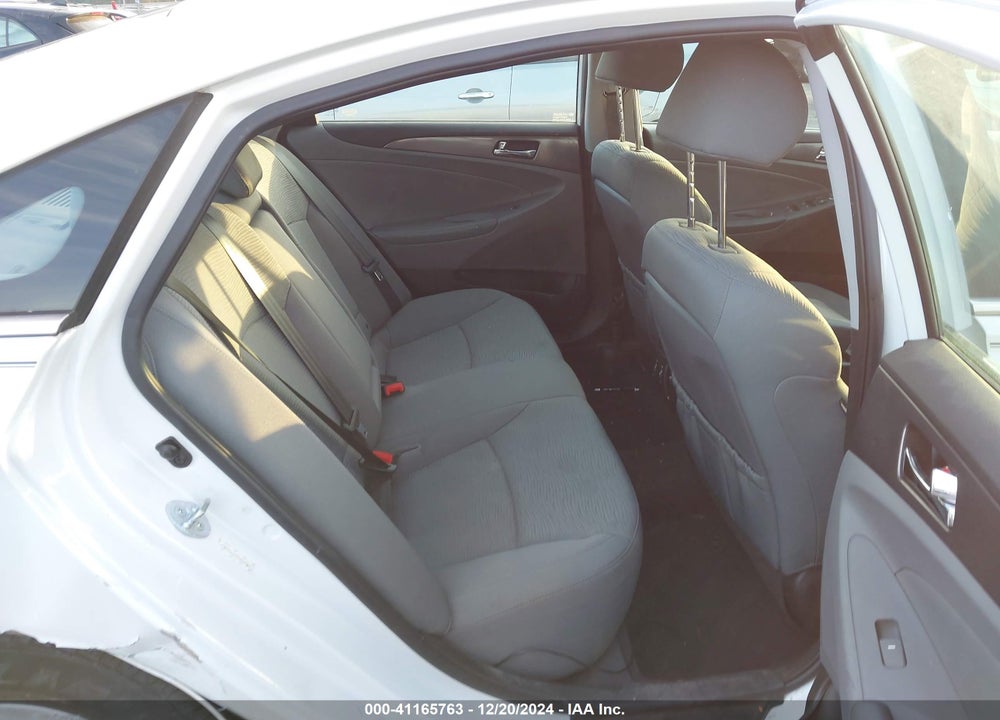 2012 HYUNDAI SONATA HYBRID VIN: KMHEC4A49CA039282