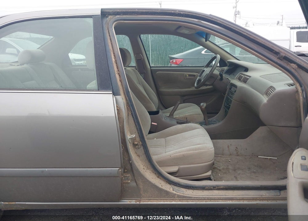 2000 TOYOTA CAMRY CE VIN: 4T1BG22KXYU680357