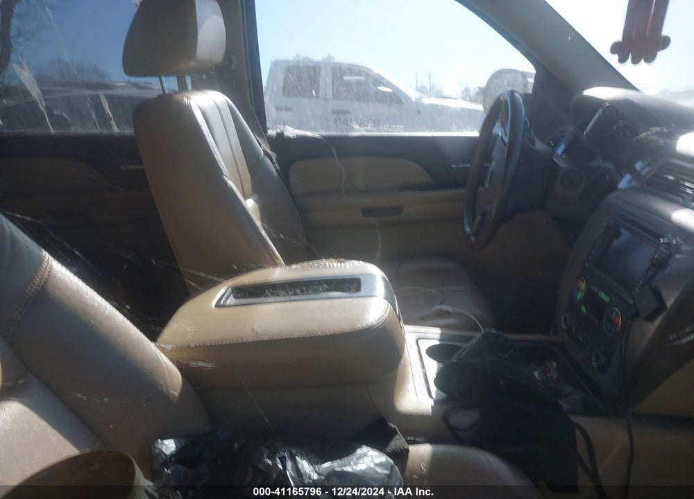 2009 GMC YUKON XL 1500 VIN: 1GKFC36079R153563