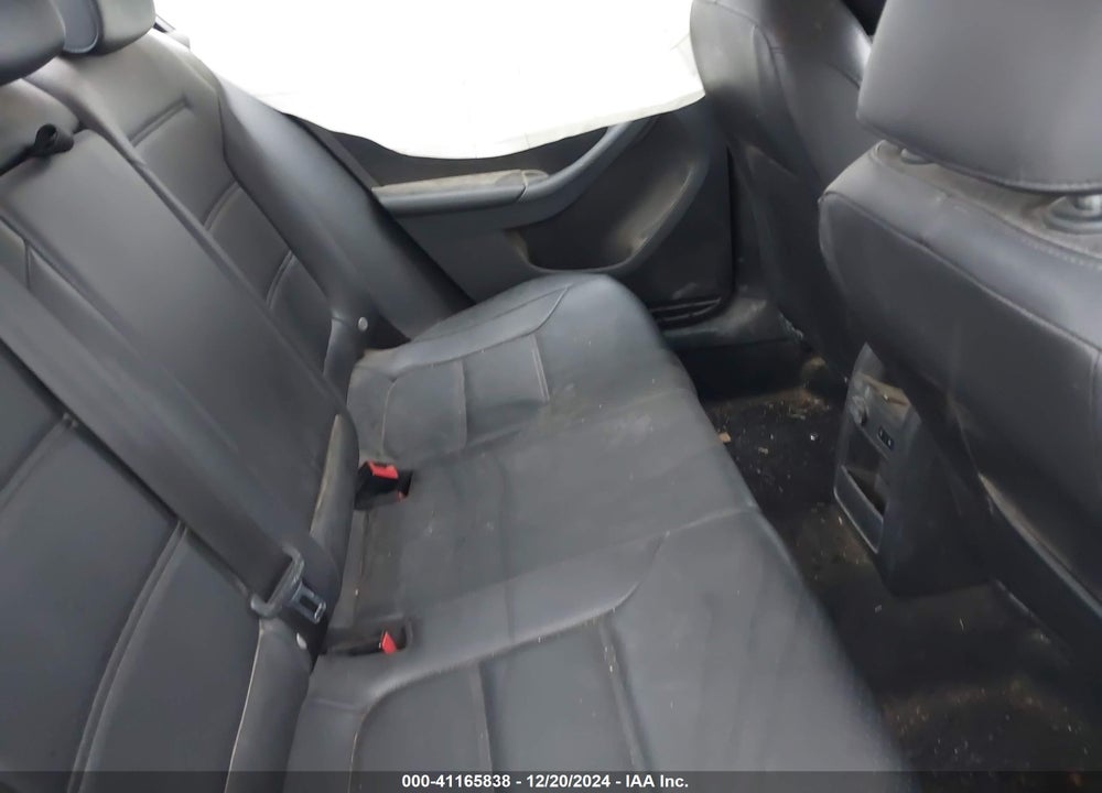 2014 VOLKSWAGEN JETTA VIN: 3VWLL7AJ0EM372444