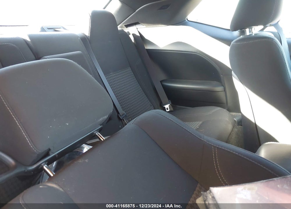 2015 DODGE CHALLENGER SXT VIN: 2C3CDZAG3FH865569