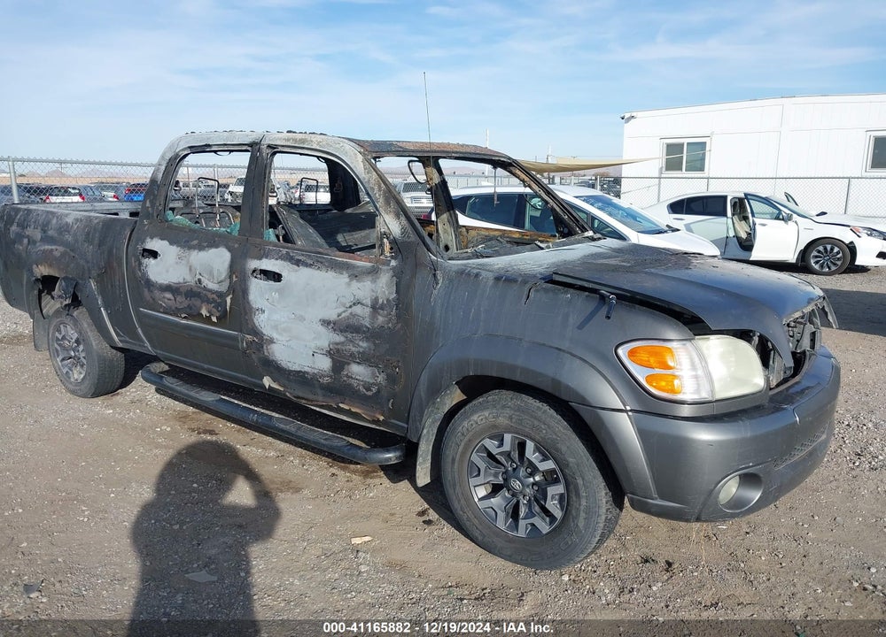 2004 TOYOTA TUNDRA SR5 V8 VIN: 5TBET34124S452965