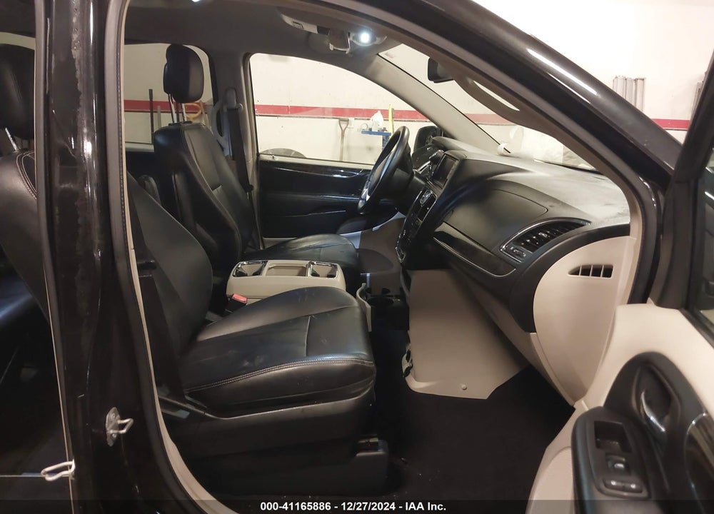2014 CHRYSLER TOWN & COUNTRY TOURING VIN: 2C4RC1BG8ER397176