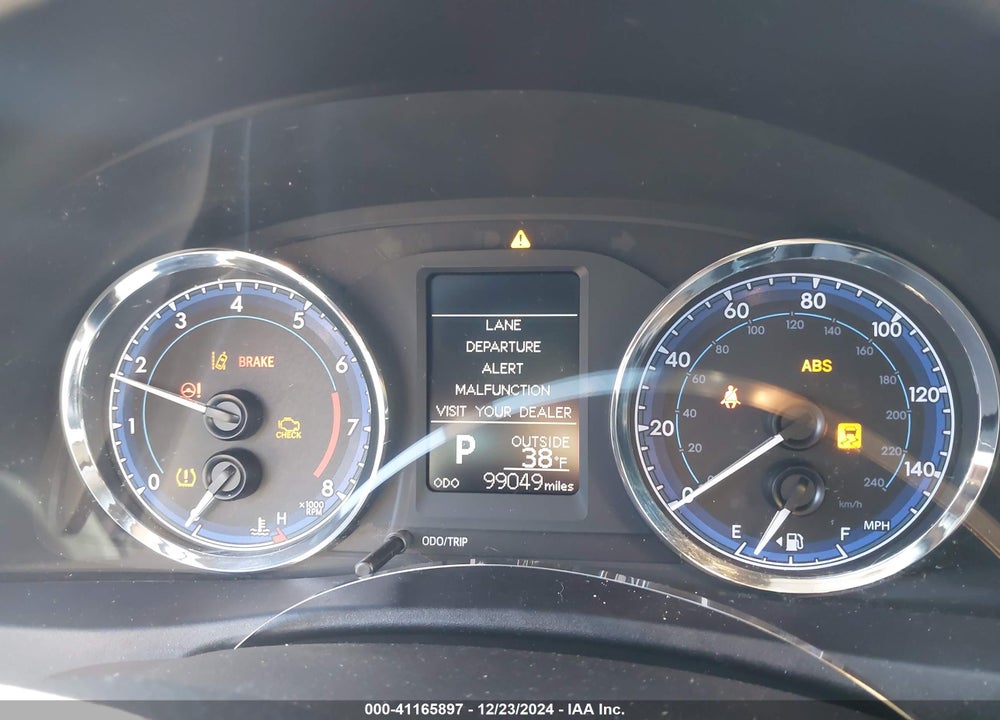2018 TOYOTA COROLLA VIN: 2T1BURHE9JC981373