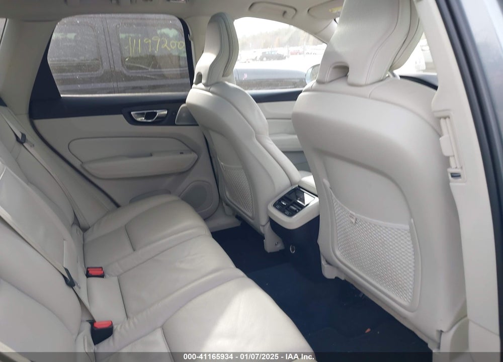 2020 VOLVO XC60 T5 INSCRIPTION VIN: YV4102RL6L1470249