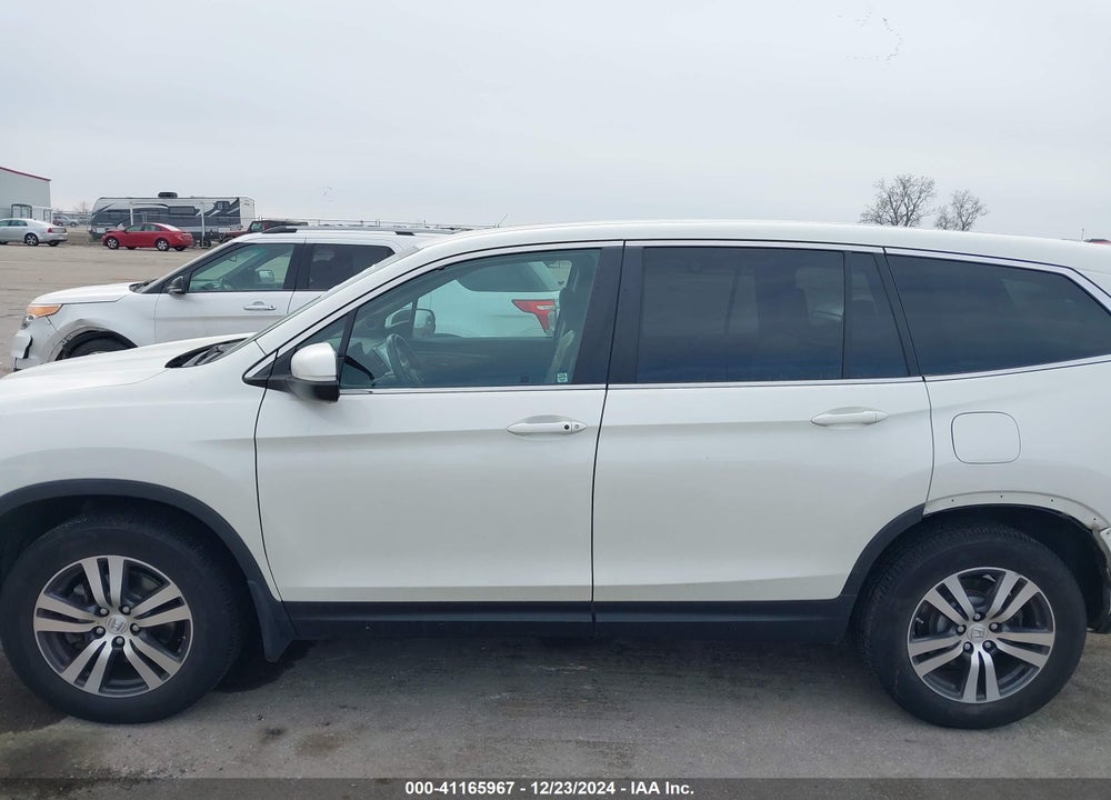 2017 HONDA PILOT EX-L VIN: 5FNYF6H58HB054826