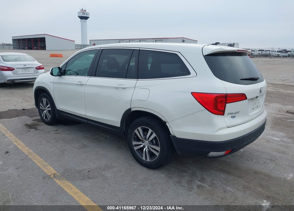 2017 HONDA PILOT EX-L VIN: 5FNYF6H58HB054826
