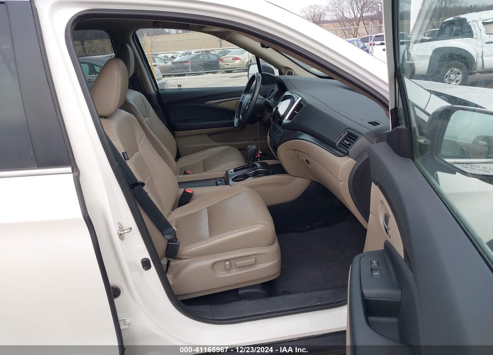 2017 HONDA PILOT EX-L VIN: 5FNYF6H58HB054826