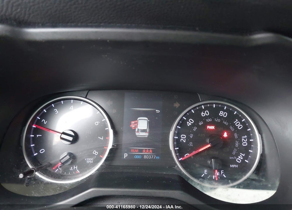 2019 TOYOTA RAV4 XLE PREMIUM VIN: JTMA1RFV5KD004274