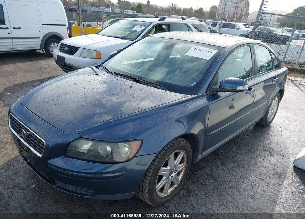 2007 VOLVO S40 2.4I VIN: YV1MS390072305555