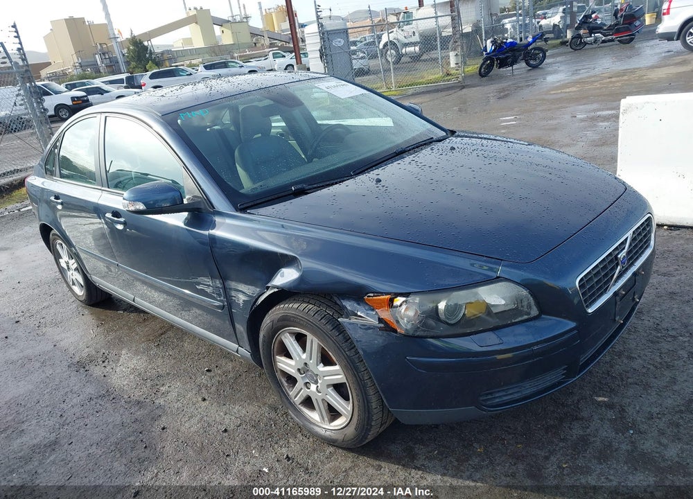 2007 VOLVO S40 2.4I VIN: YV1MS390072305555
