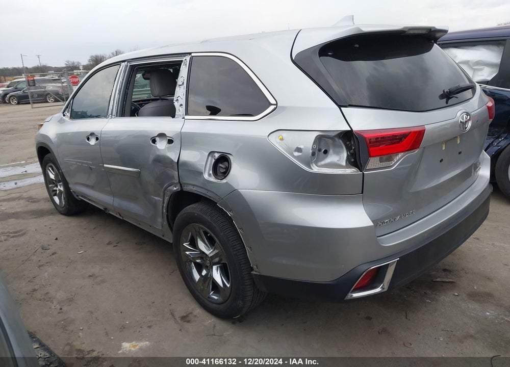 2018 TOYOTA HIGHLANDER VIN: 5TDDZRFH6JS915037
