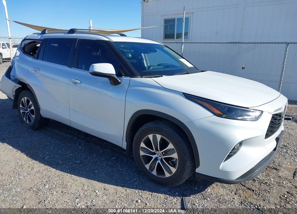 2023 TOYOTA HIGHLANDER XLE VIN: 5TDKDRAH4PS025609
