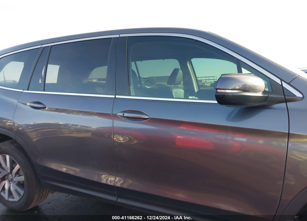 2022 HONDA PILOT 2WD EX-L VIN: 5FNYF5H50NB037878