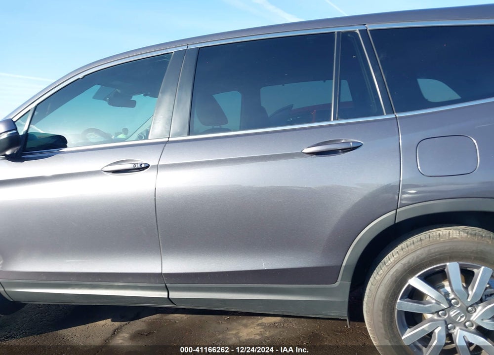 2022 HONDA PILOT 2WD EX-L VIN: 5FNYF5H50NB037878
