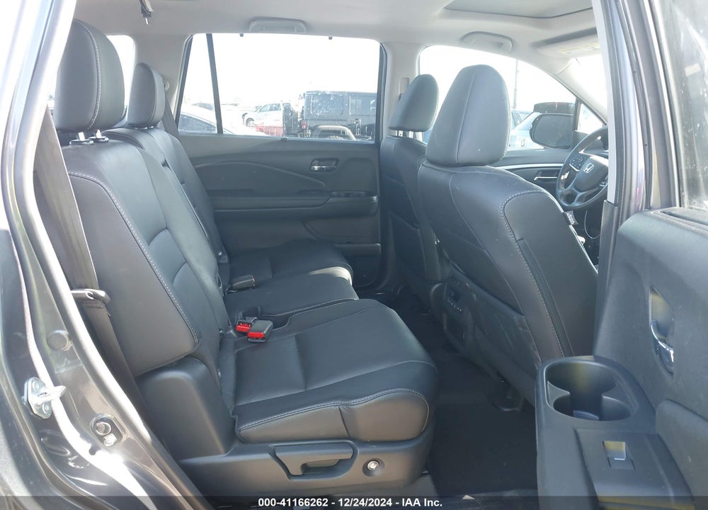 2022 HONDA PILOT 2WD EX-L VIN: 5FNYF5H50NB037878