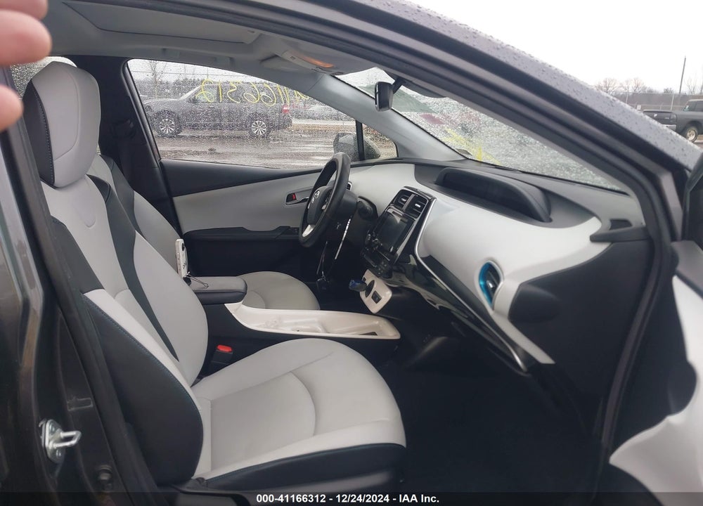 2016 TOYOTA PRIUS VIN: JTDKARFU3G3029327