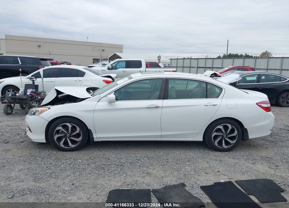 2016 HONDA ACCORD VIN: 1HGCR2F83GA146023