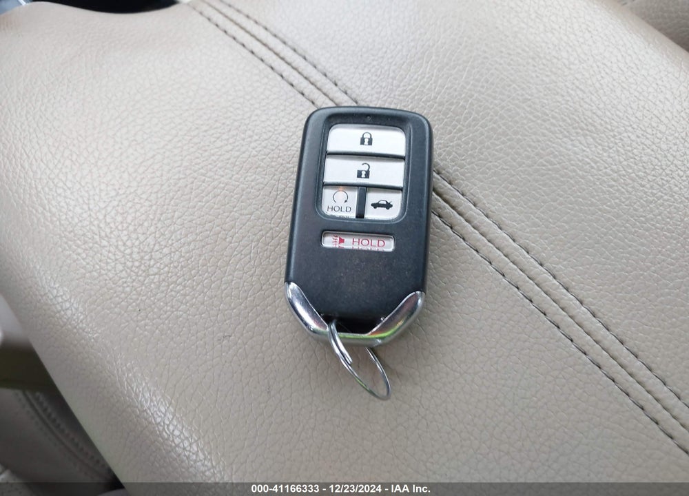 2016 HONDA ACCORD VIN: 1HGCR2F83GA146023