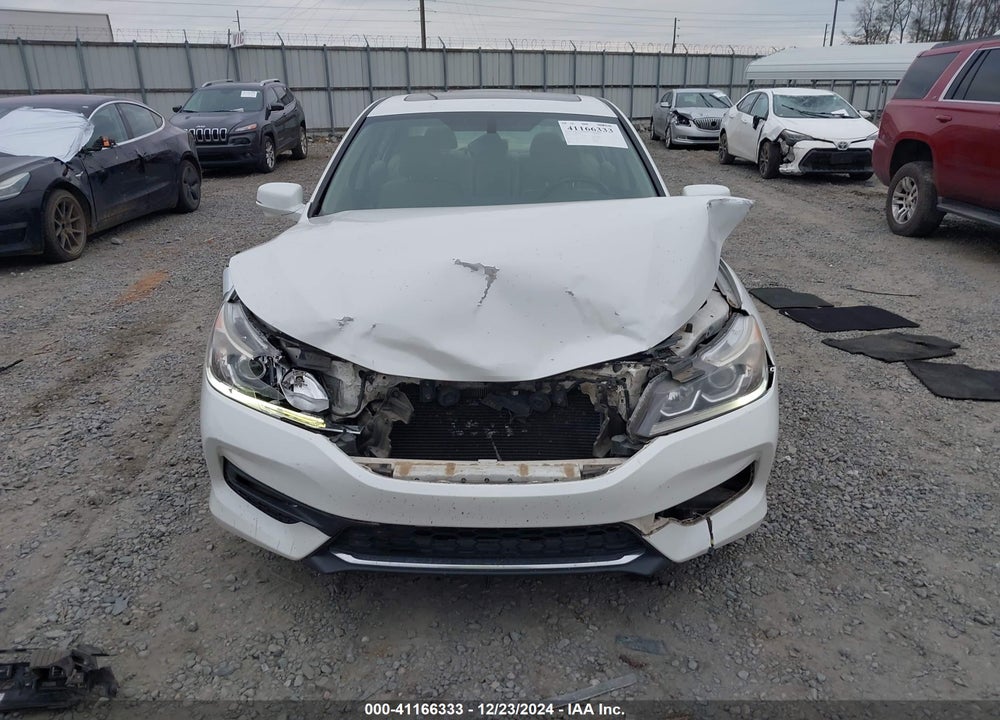 2016 HONDA ACCORD VIN: 1HGCR2F83GA146023