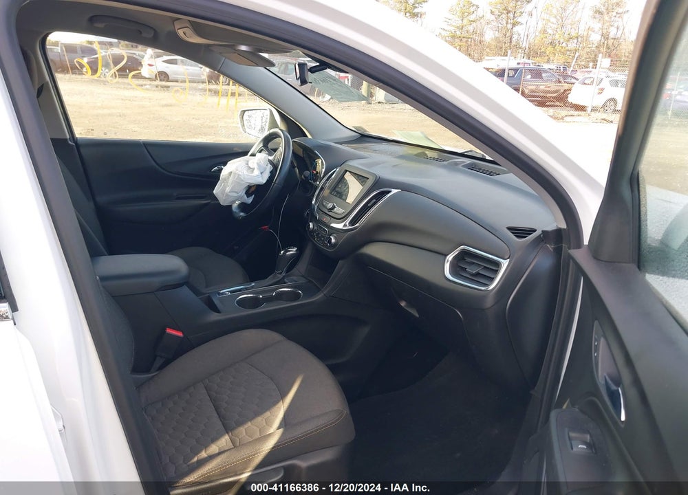 2019 CHEVROLET EQUINOX LT VIN: 2GNAXKEVXK6131678