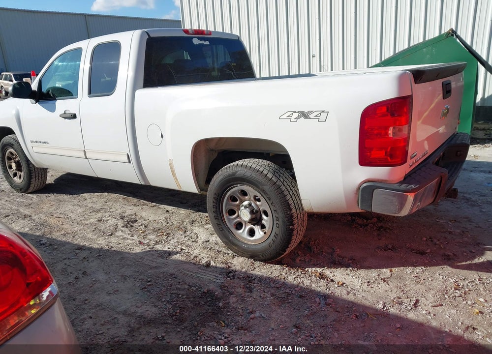 2011 CHEVROLET SILVERADO 1500 LS VIN: 1GCRKREAXBZ286994
