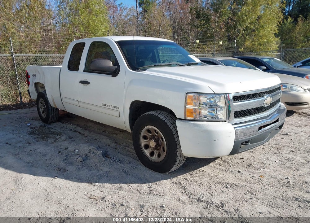 2011 CHEVROLET SILVERADO 1500 LS VIN: 1GCRKREAXBZ286994
