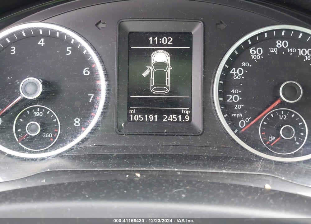 2017 VOLKSWAGEN TIGUAN VIN: WVGRV7AX6HK006975