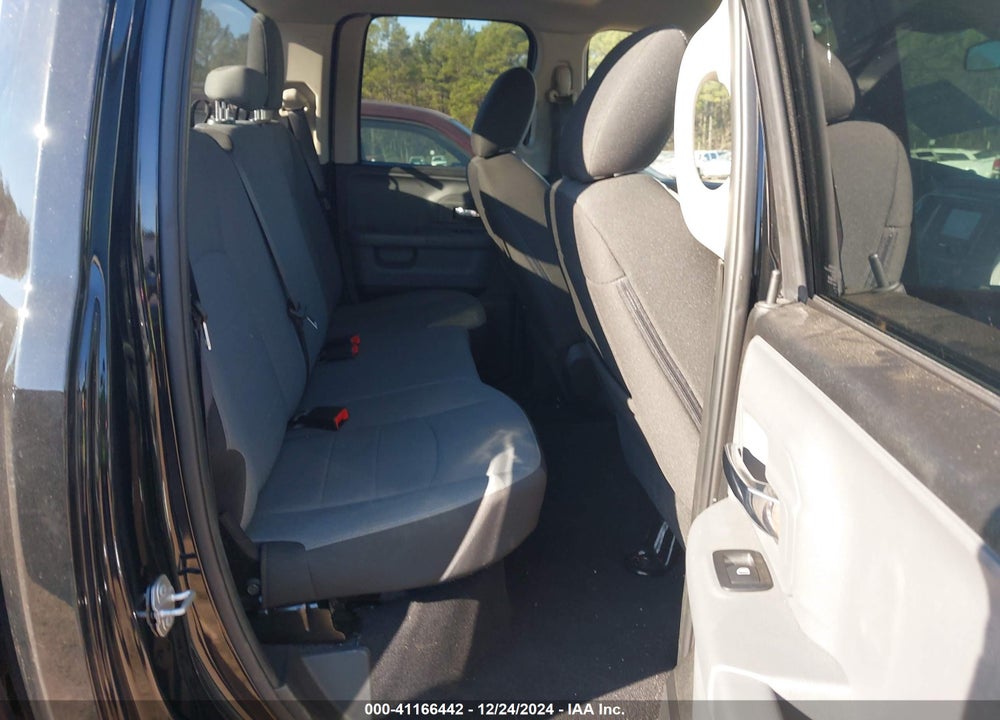2024 RAM 1500 CLASSIC SLT 4X2 6'4 BOX VIN: 1C6RR6GG8RS142785