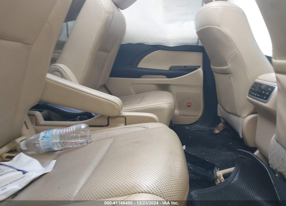 2014 TOYOTA HIGHLANDER LIMITED PLATINUM V6 VIN: 5TDYKRFH2ES031589