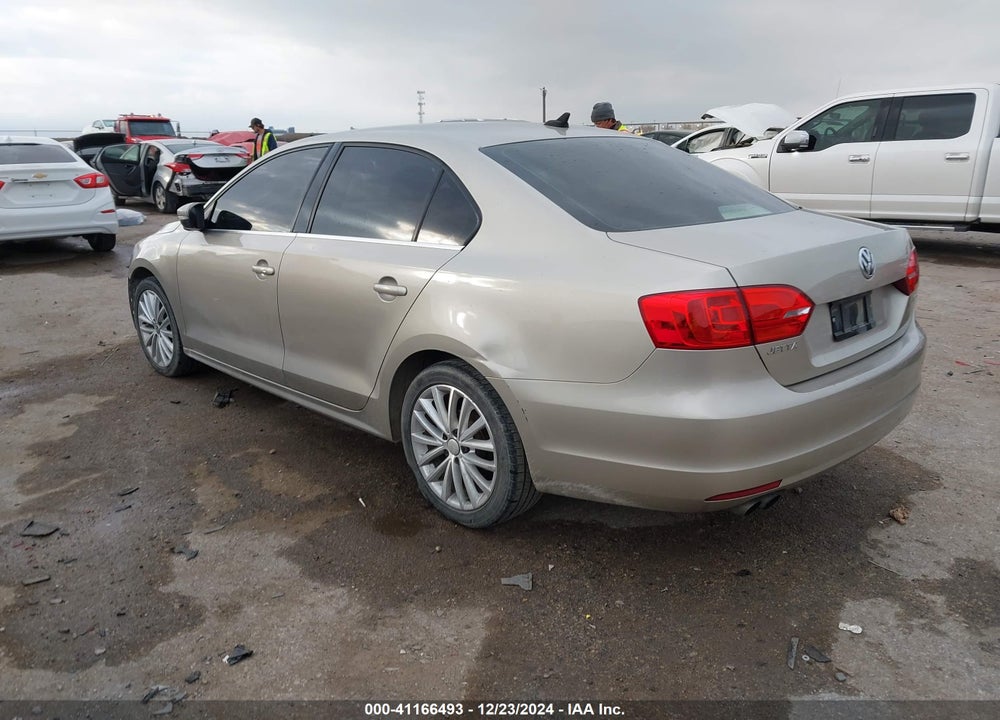 2013 VOLKSWAGEN JETTA VIN: 3VWLL7AJ1DM293055