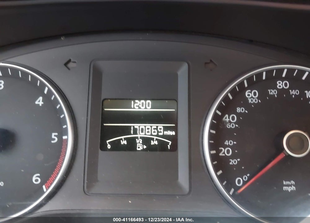 2013 VOLKSWAGEN JETTA VIN: 3VWLL7AJ1DM293055