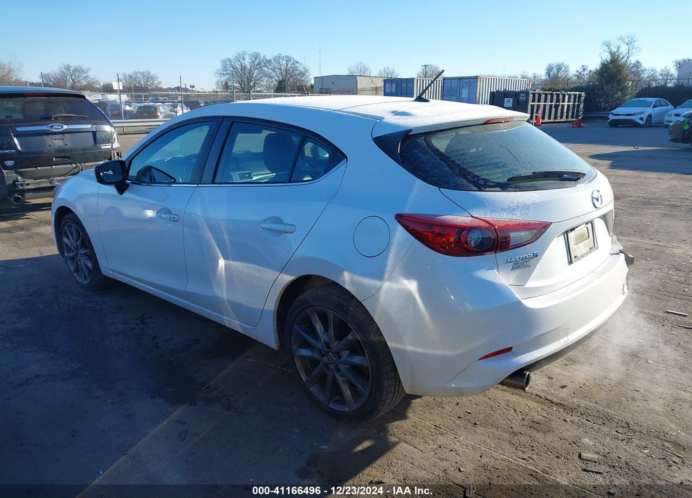 2018 MAZDA 3 TOURING VIN: 3MZBN1L30JM229585