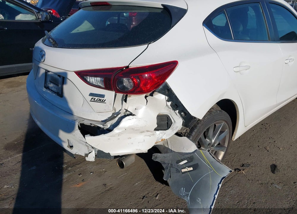 2018 MAZDA 3 TOURING VIN: 3MZBN1L30JM229585