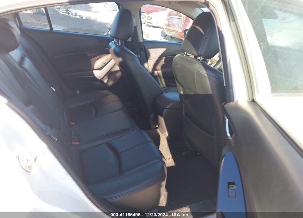 2018 MAZDA 3 TOURING VIN: 3MZBN1L30JM229585