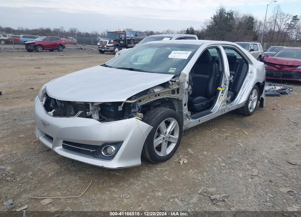2014 TOYOTA CAMRY SE VIN: 4T1BF1FK9EU330494