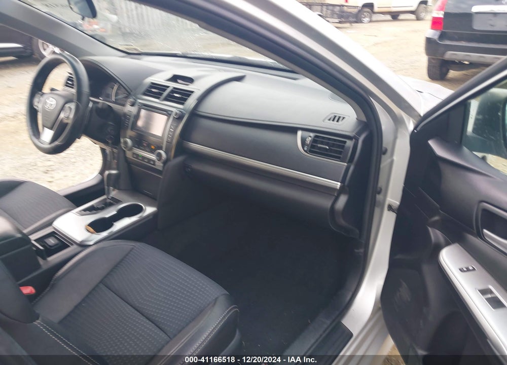 2014 TOYOTA CAMRY SE VIN: 4T1BF1FK9EU330494