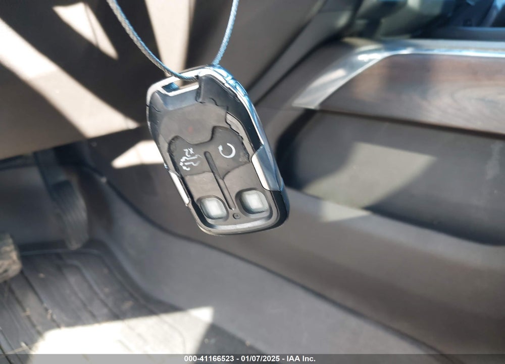 2019 GMC SIERRA 1500 SLT VIN: 3GTU9DED4KG221853