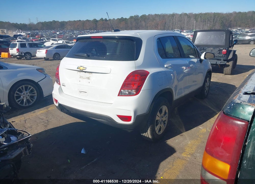 2018 CHEVROLET TRAX LS VIN: KL7CJKSB7JB509770