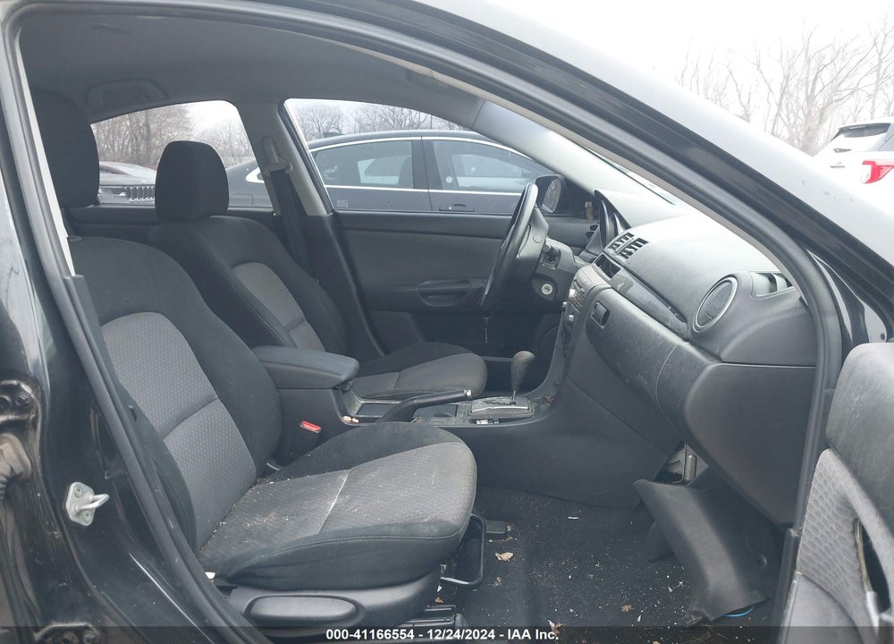 2006 MAZDA 3 I VIN: JM1BK12F761465761