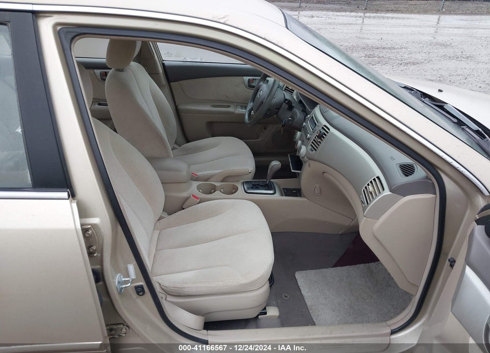 2008 KIA OPTIMA LX VIN: KNAGE123485227149