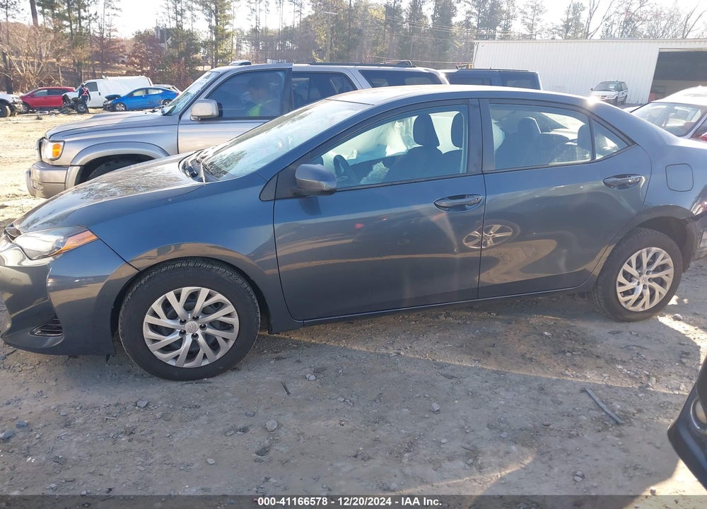 2018 TOYOTA COROLLA VIN: 5YFBURHE8JP792715