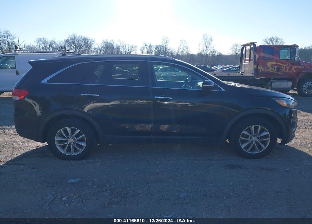 2017 KIA SORENTO 2.4L LX VIN: 5XYPG4A39HG329697