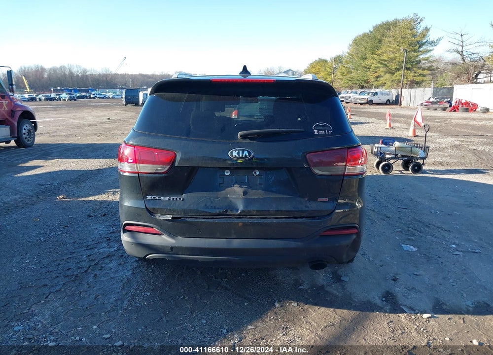 2017 KIA SORENTO 2.4L LX VIN: 5XYPG4A39HG329697
