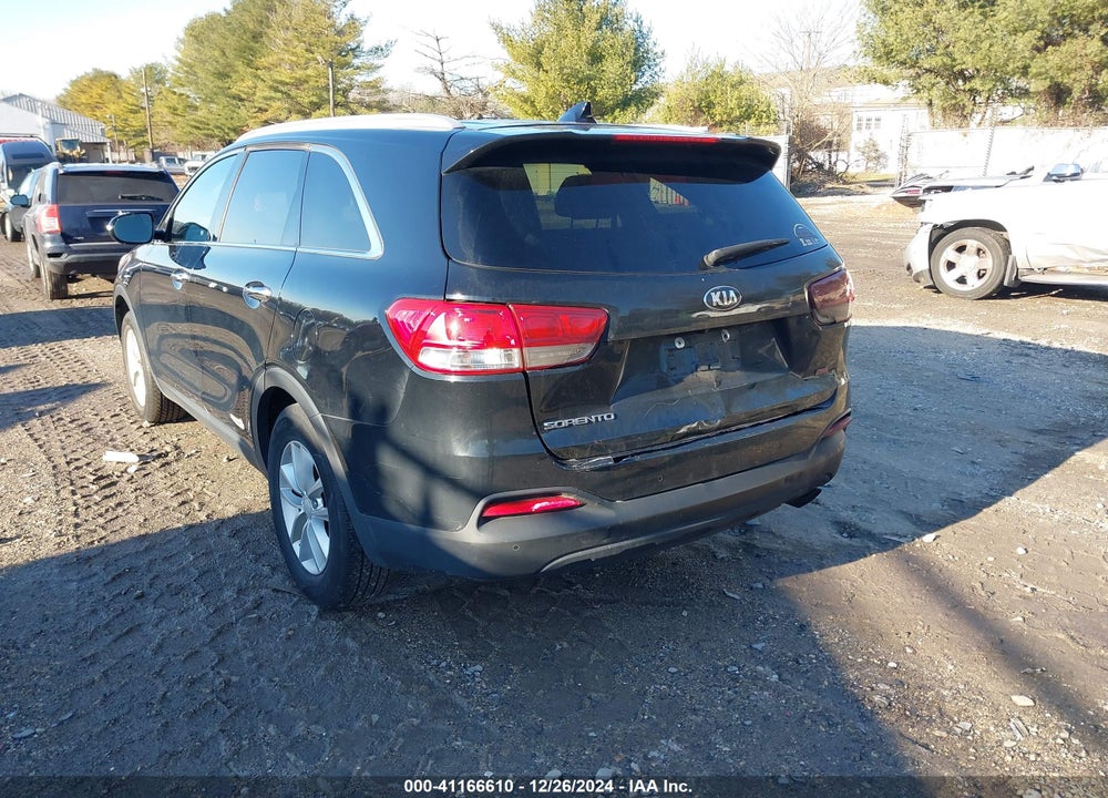 2017 KIA SORENTO 2.4L LX VIN: 5XYPG4A39HG329697